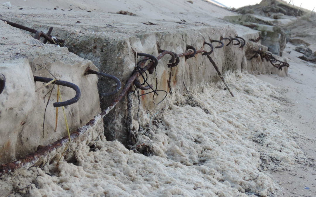 Réapparition du mur anti-char à Utah Beach